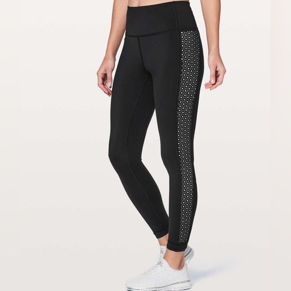 Lululemon Colour Me Quick 7/8 Tight 25" Nulux Black / White - Picture 1 of 10